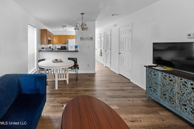 Building Photo - 259 Benachi Ave