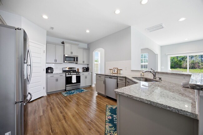 Foto del edificio - 450 Hawksbill Dr