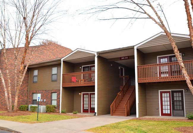 Building Photo - Salem Crest Apartment Homes