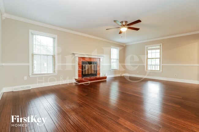 Building Photo - 120 Fox Chase Dr