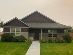 Building Photo - 888 N Ferguson Ave