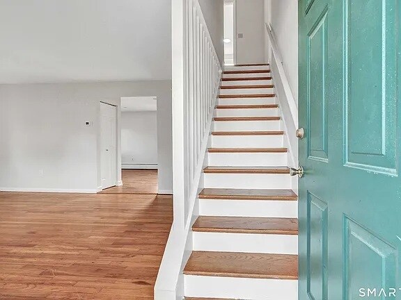 Foto del edificio - 249 Sunnyridge Ave