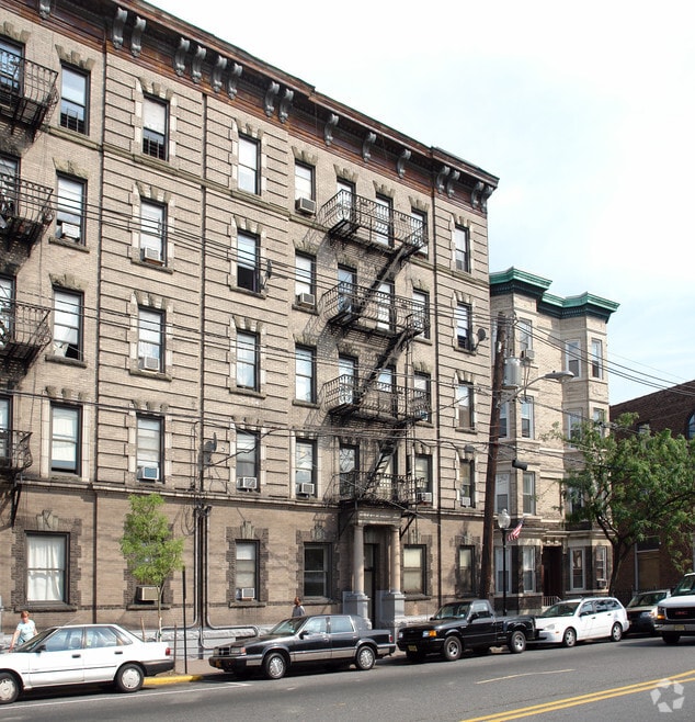 Building Photo - 3604 - Park Avenue Palisades