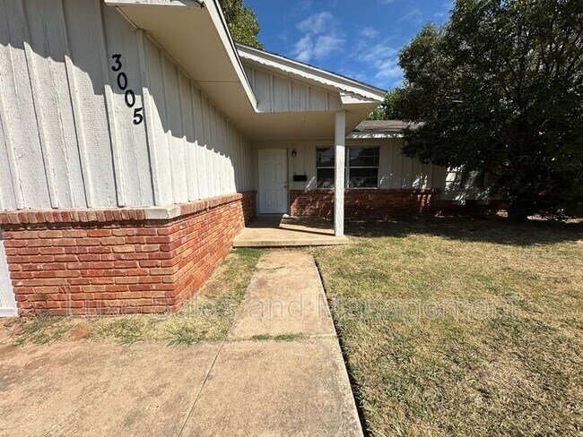 Foto del edificio - 3005 SW 52nd Pl
