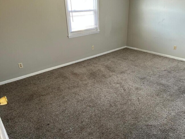 Foto del edificio - 1240 Briar Manor