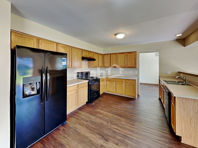 Building Photo - 1808 Brockway Pond Court