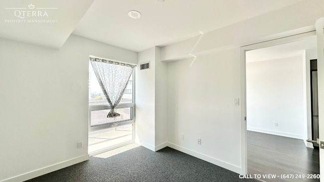 Building Photo - 120 Varna Dr