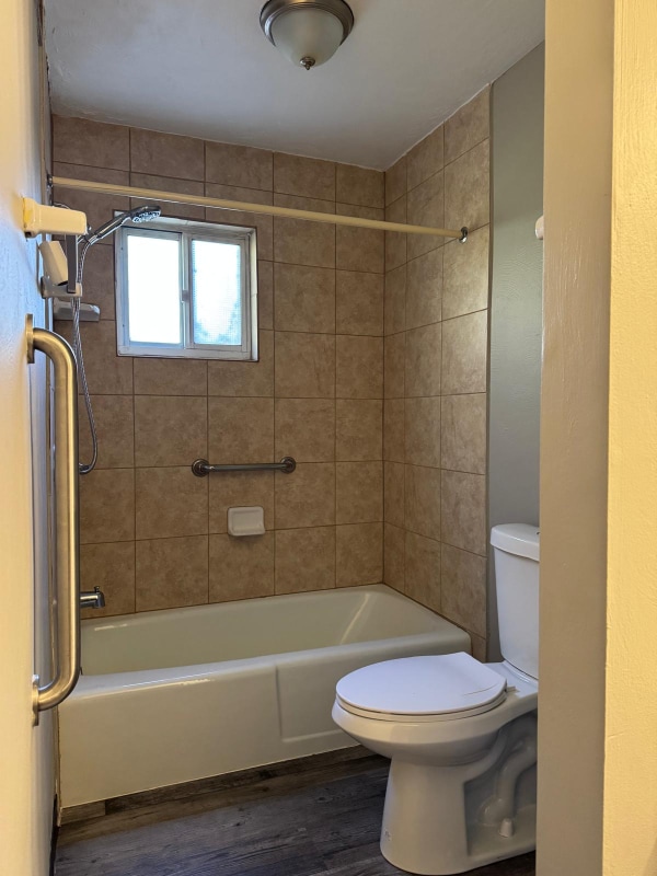 Photo - 5501 Verona Rd Apartment