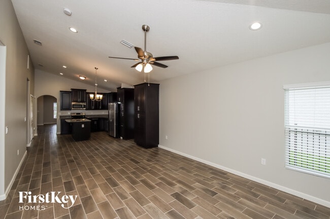 Building Photo - 3825 Harvest Cir