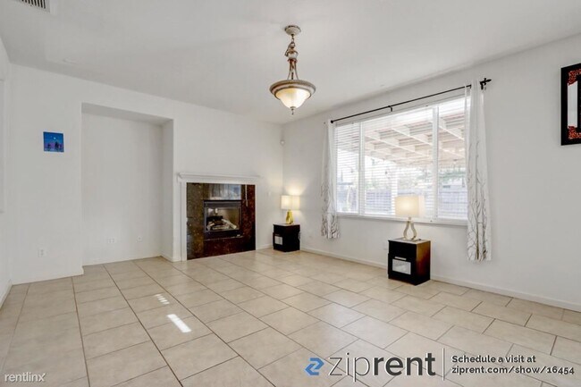 Building Photo - 4 br, 3 bath House - 9643 Toyon Bay Court,...