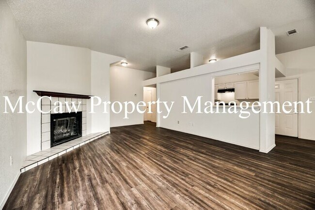 Building Photo - 10356 Oak Branch Ln