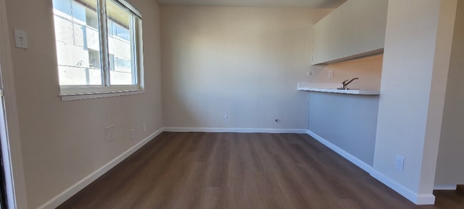 Photo - 1830 10th Ave (Oakland, CA) Apartment