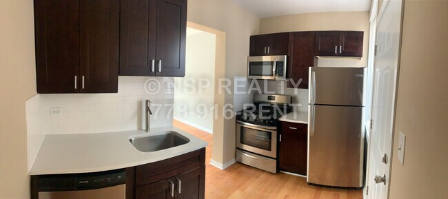 Foto del edificio - 1648 W Pratt Blvd