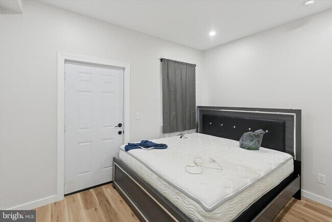 Foto del edificio - 1250 S 27th St