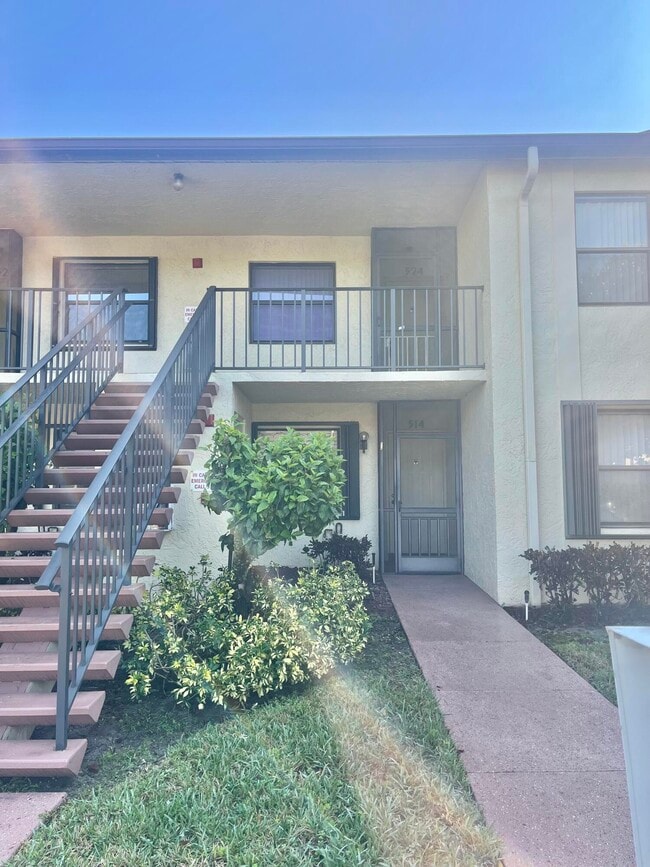 Building Photo - 7831 Willow Spring Dr