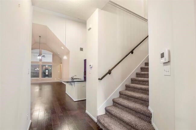 Foto del edificio - 17906 Arapaho Hill Ln