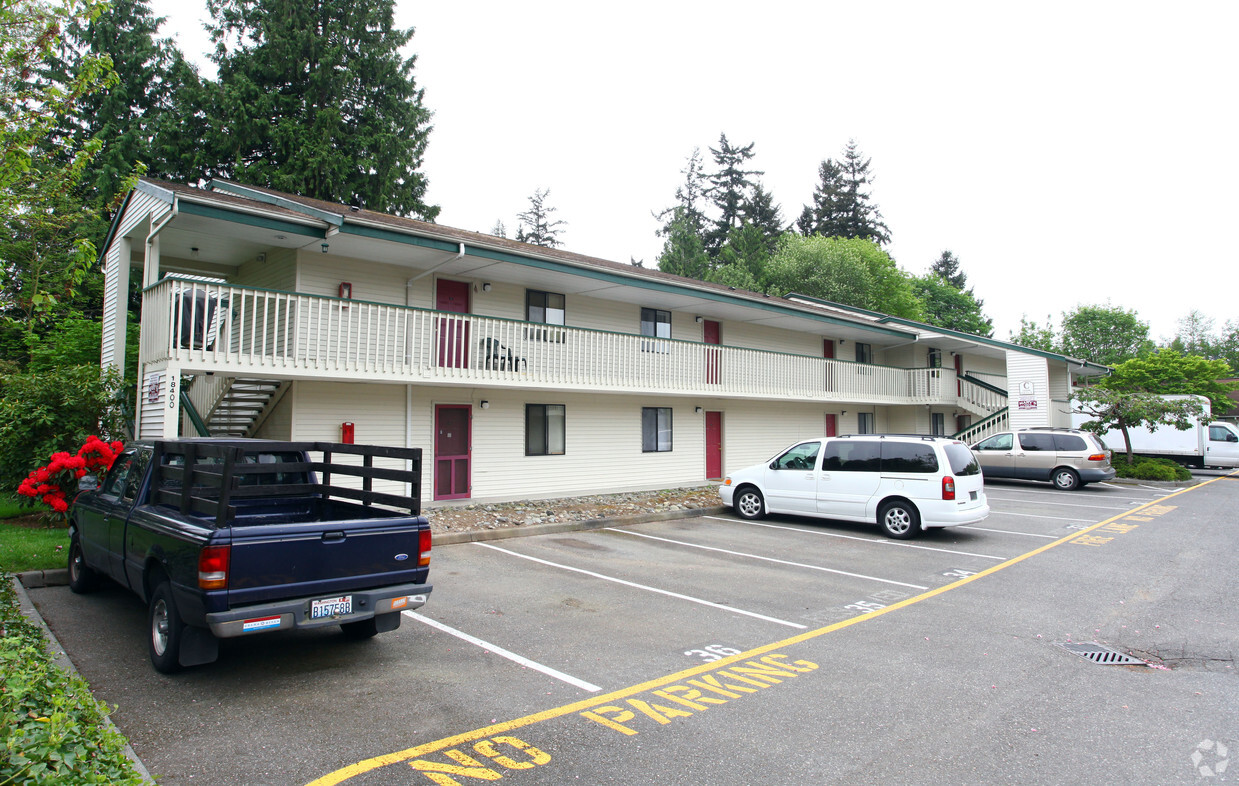 Building Photo - Hillside Apartments