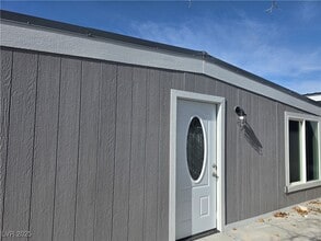 Building Photo - 1611 E Gamebird Rd