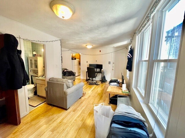 Building Photo - 1 Noyes Pl