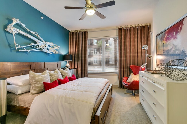 Building Photo - The Cayman Las Colinas