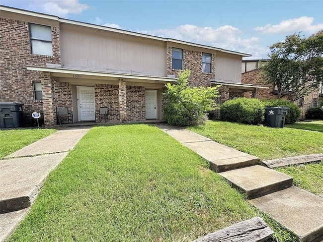 Photo - 1024 Southmoor Dr Apartment