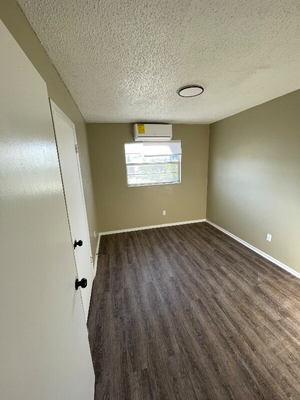 Foto del edificio - 903 Everett St