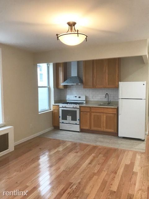 Building Photo - 2 br, 1 bath  - 584 17th St 2F