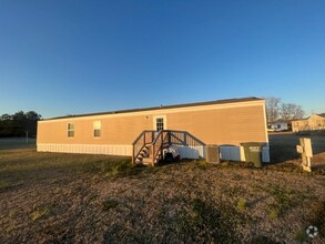 Building Photo - 100 Harvest Ln