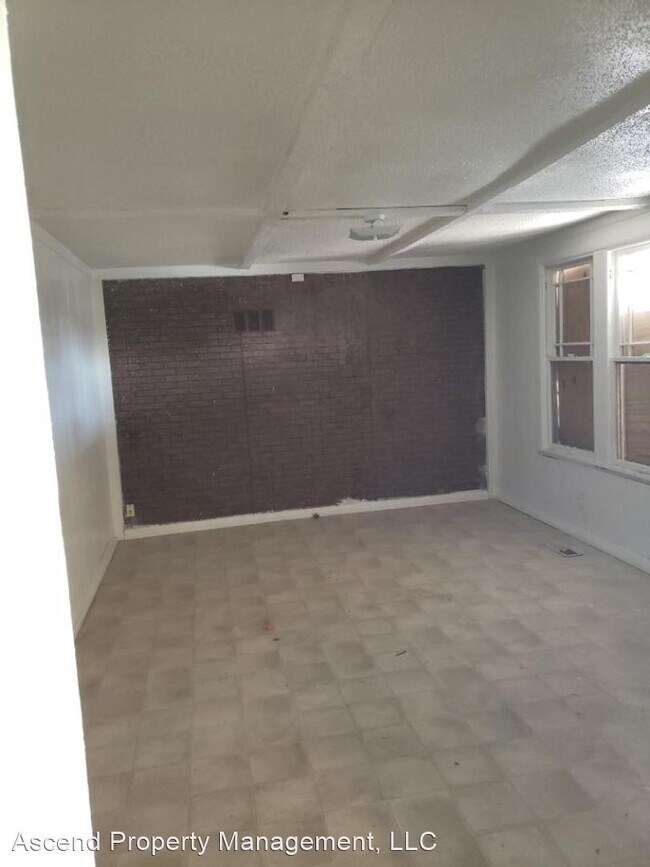 Building Photo - 5 br, 2 bath House - 1611 W 16th St