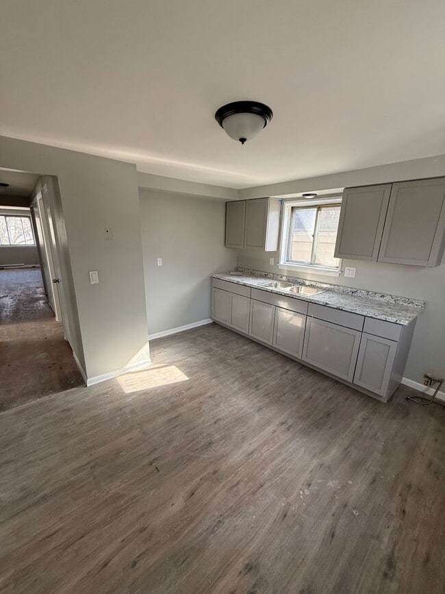 Building Photo - 4713-4715-4715 N 35th St