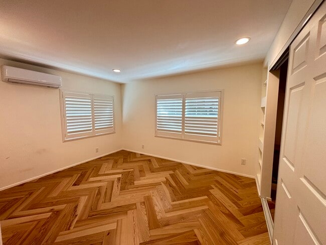 Foto del edificio - 132 Gerona Ave