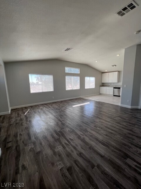 Foto del edificio - 4449 Ranch Foreman Rd