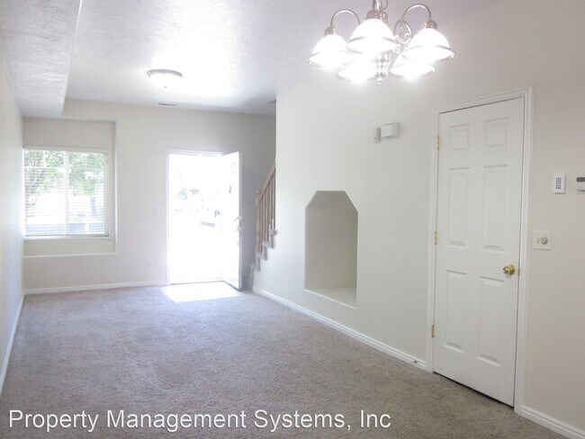 Foto del edificio - 3 br, 2.5 bath House - 3977 S 855 E  Silve...