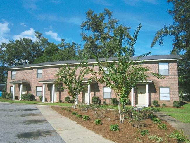 Building Photo - Greenbriar Townhomes