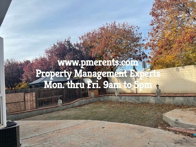 Building Photo - 2733 Sunflower Cir