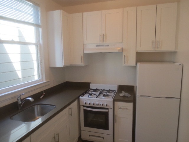 Building Photo - 1067 Valencia St