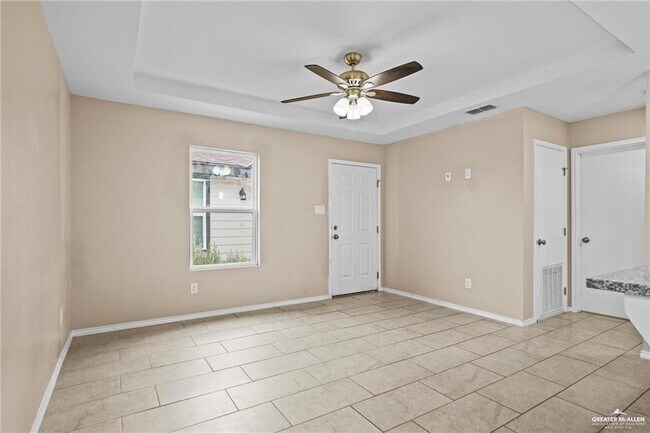 Foto del edificio - 12 E St