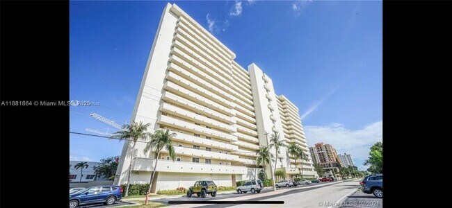 Foto del edificio - 2200 NE 33rd Ave