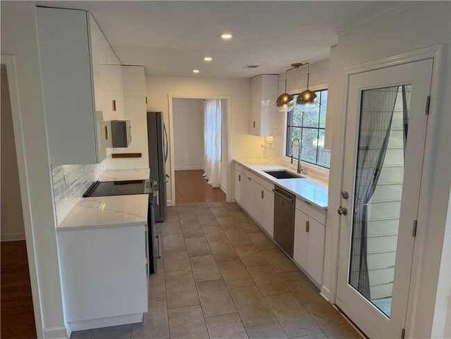 Building Photo - 2207 Heritage Trace Dr