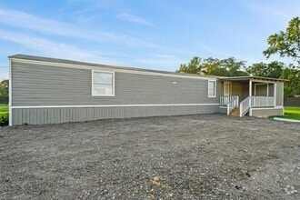 Building Photo - 21395 Ruth Dr