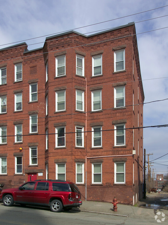 Building Photo - Sargeant West Apartments
