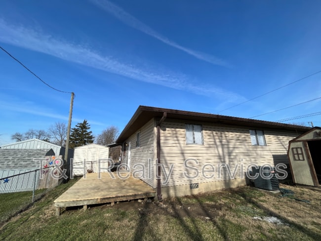Building Photo - 1655 Walker Ave