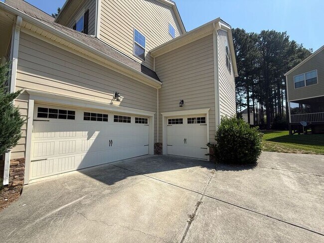 Foto del edificio - 1140 Litchborough Way