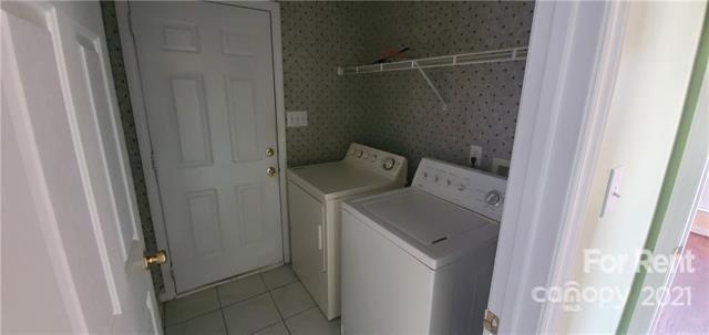 Building Photo - 1807 Sugar Hollow Dr