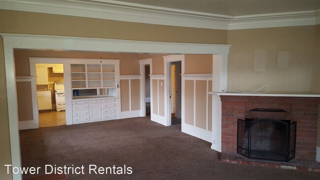 Building Photo - 2403 N Maroa Ave
