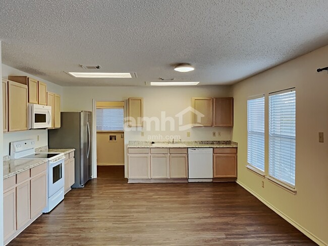 Building Photo - 8447 Mannington Pl