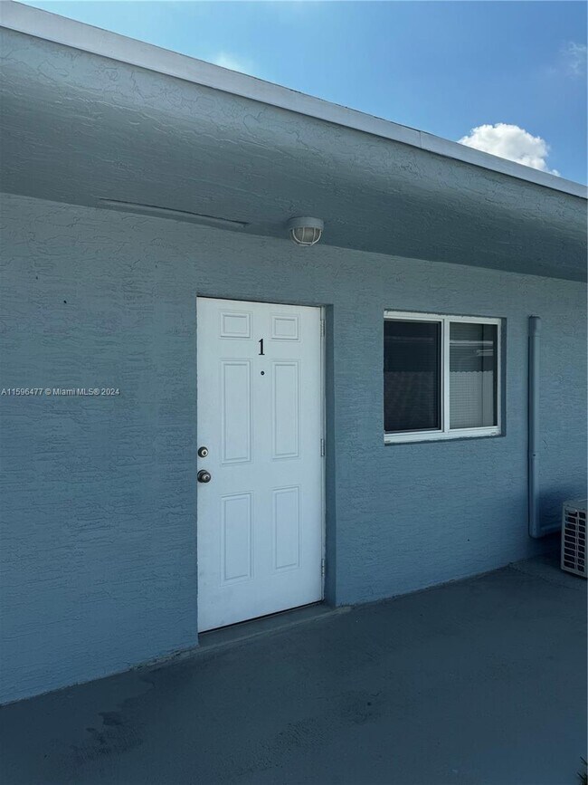 Foto del edificio - 4510 SW 19th St