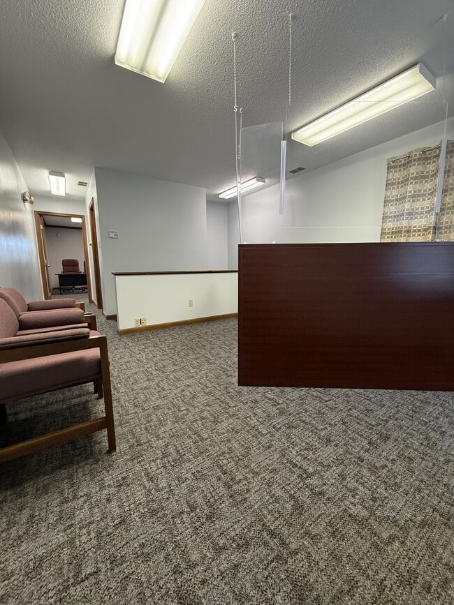 Building Photo - 1052 N University Blvd