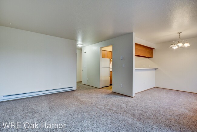 Building Photo - 141 SW 6th Ave