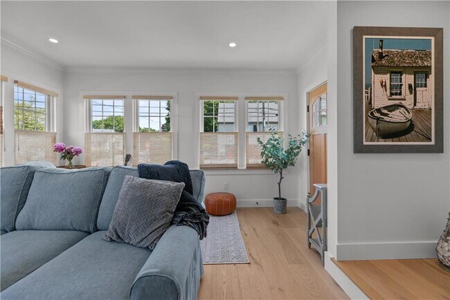 Foto del edificio - 109 Carroll Ave